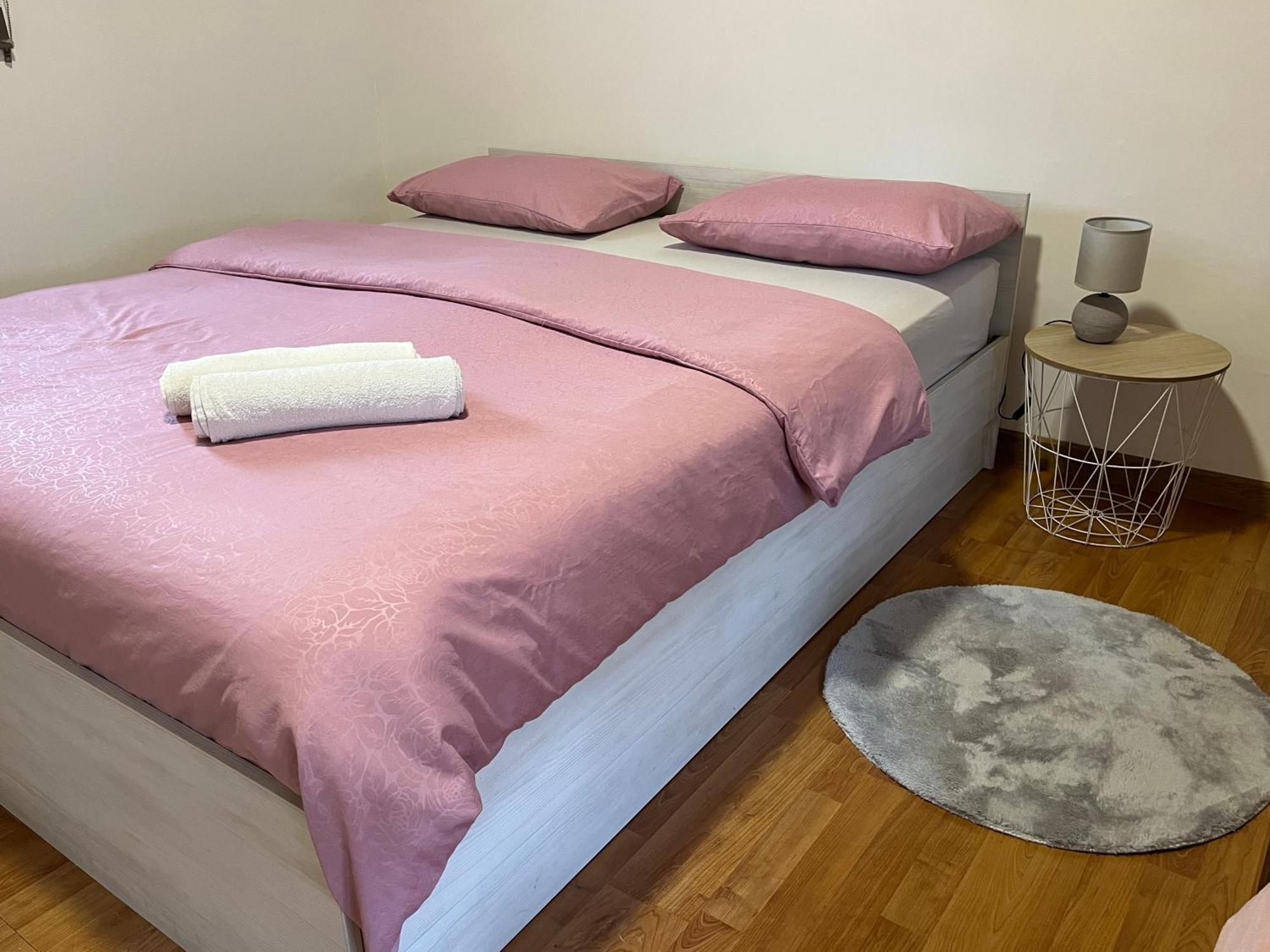 Apartment Helena Airport Podgoriçe Dış mekan fotoğraf